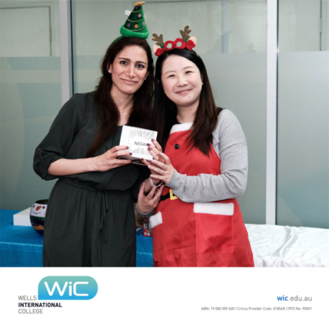 WIC_Secret_Santa_Party-08